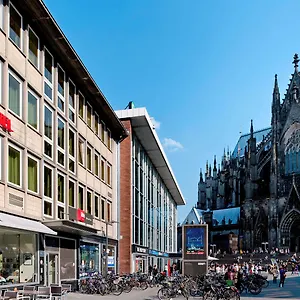 Otel Ibis Am Dom